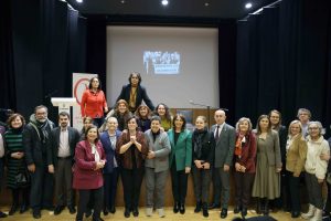 İNSAN HAKLARI ÖDÜLÜ GÜL ERDOST’A