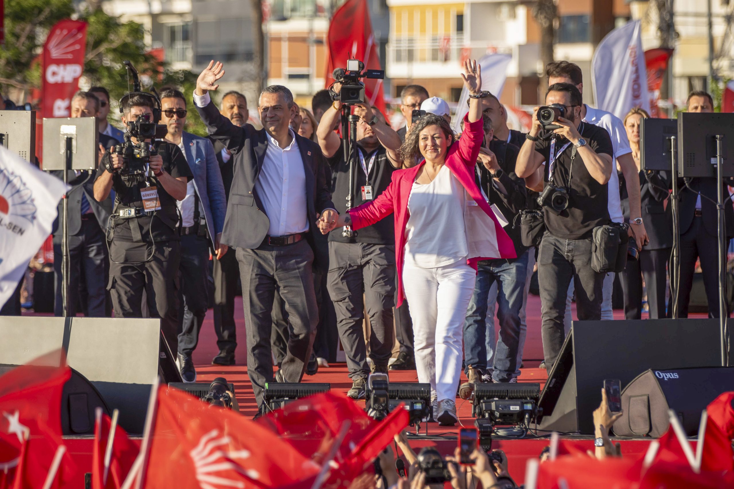 İzmir’de Muhteşem Miting