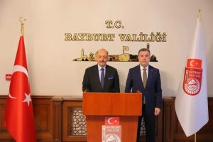 ESKİ BAKAN BİLGİN BAYBURT’TA