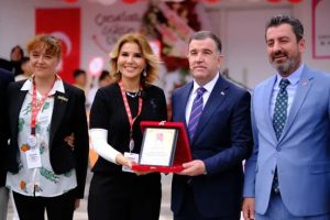 ÇOCUKLAR GÜLSÜN DİYE DERNEĞİ’NDEN BAYBURT’A ANAOKULU