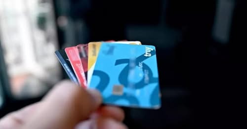 Kredi Kartı Ve Nakit Avans Faizlerinde İndirim 1 Ekim’de Yürürlüğe Giriyor.