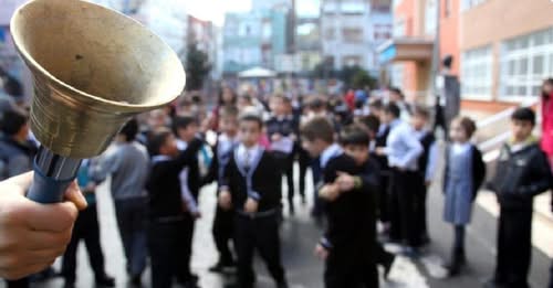 Okullar Açılıyor Yarın Yaklaşık 20 Milyon Öğrenci Ders Başı Yapacak.