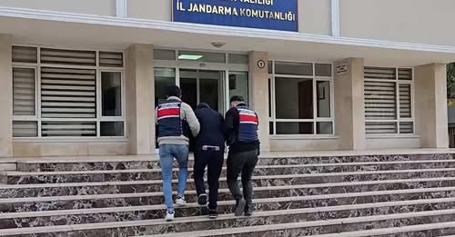 Mersin’de 36 Yıl Kesinleşmiş Hapis Cezasıyla Aranan Firari Hükümlü Yakalandı.