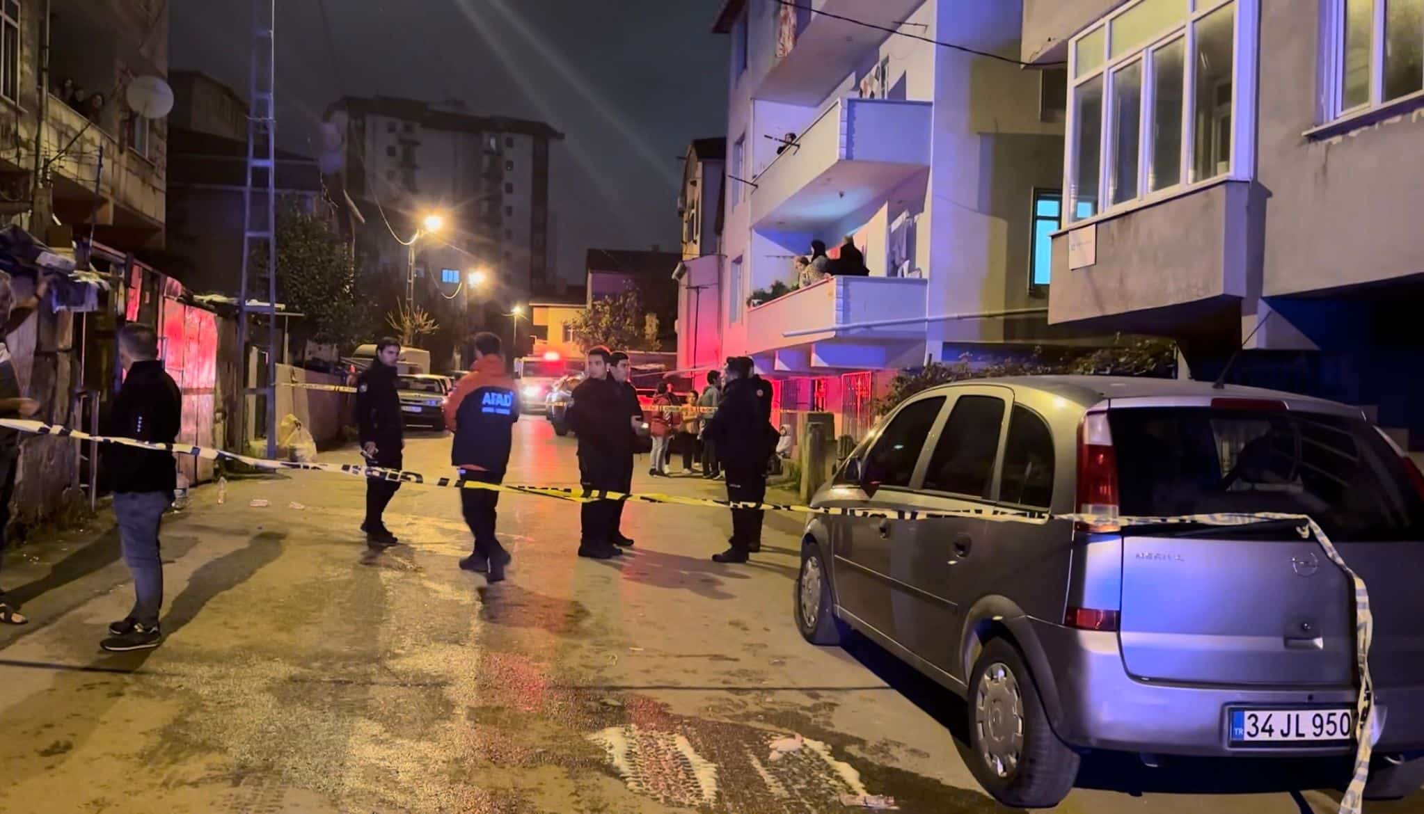 Pendik’te çıkan yangında 9, 5 ve 2 yaşındaki çocuk hayatını kaybetti.