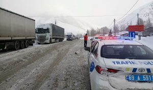 KOP DAĞI’NDA ÇIĞLAR ULAŞIMI DURDURDU