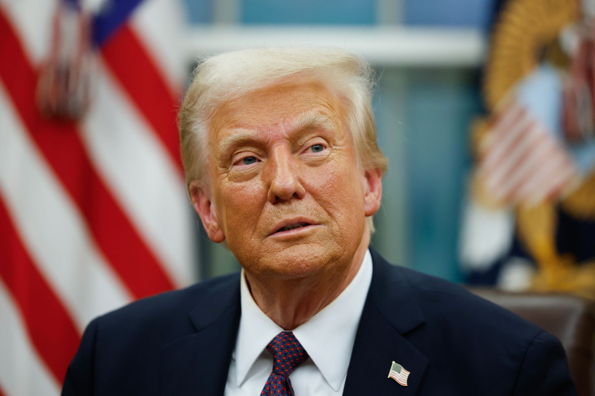 ABD Başkanı Trump “Maduro Ve Eşi Yakalandı.”
