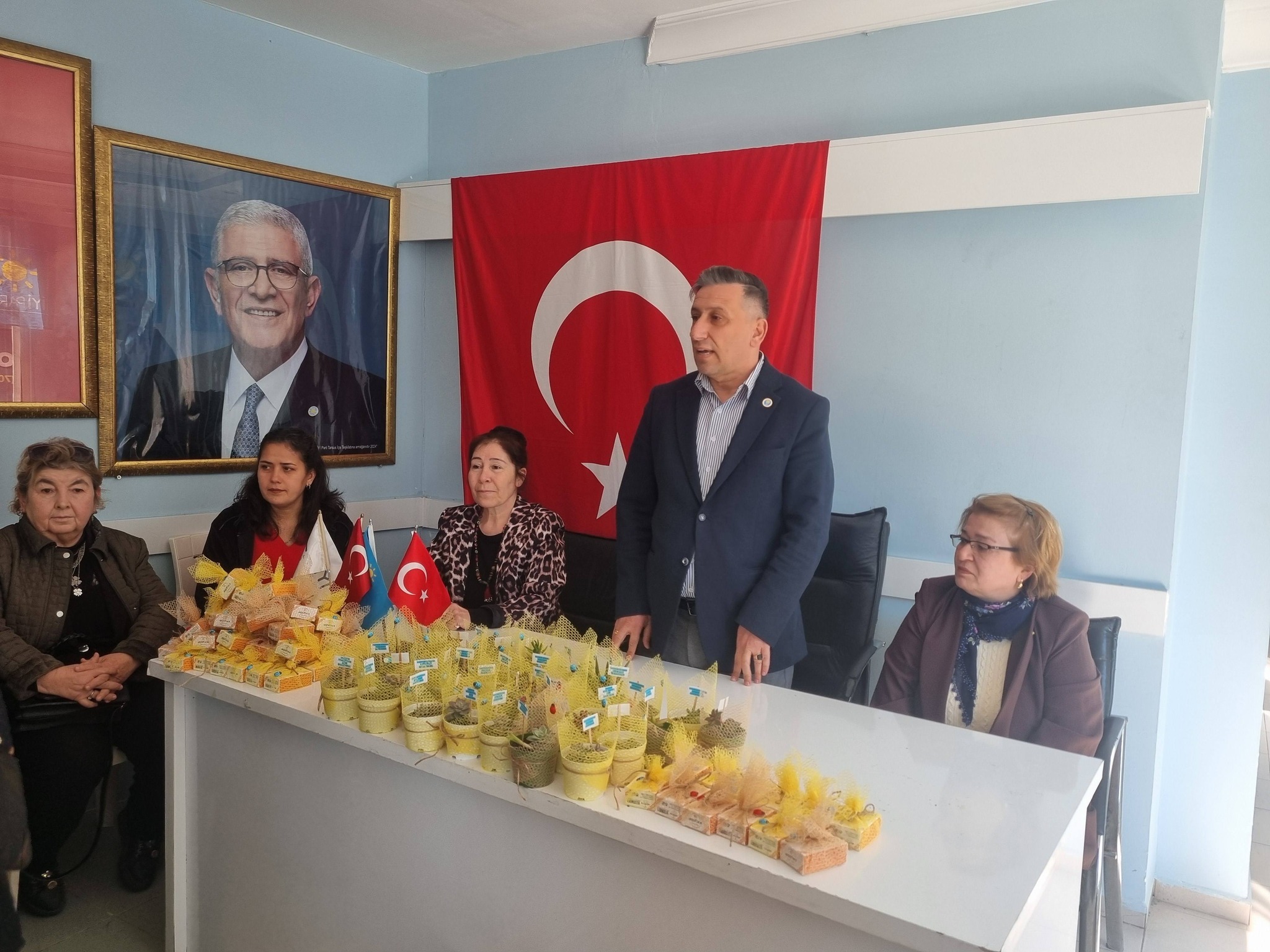 İyi Parti Tarsus Teşkilatında Kadınlar Günü Programı Yapıldı.