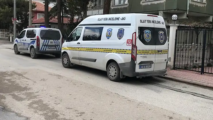 Ereğli de tartıştığı erkek arkadaşı tarafından bıçaklanan kadın yaralandı.