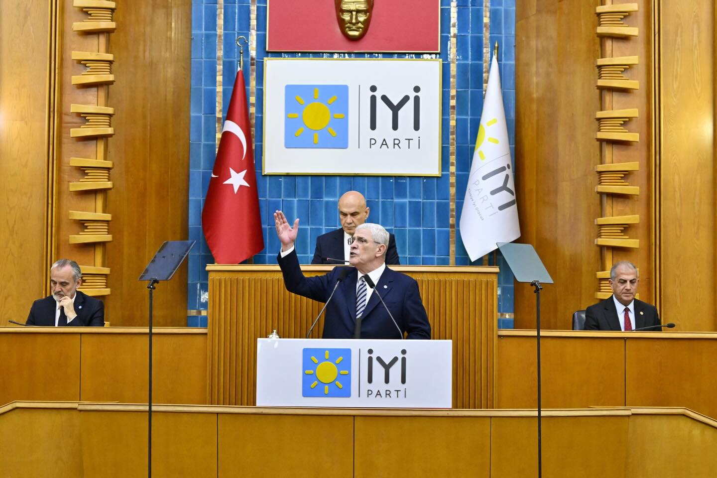 İyi Parti Genel Başkanı Dervişoğlu da Seçim İstedi.