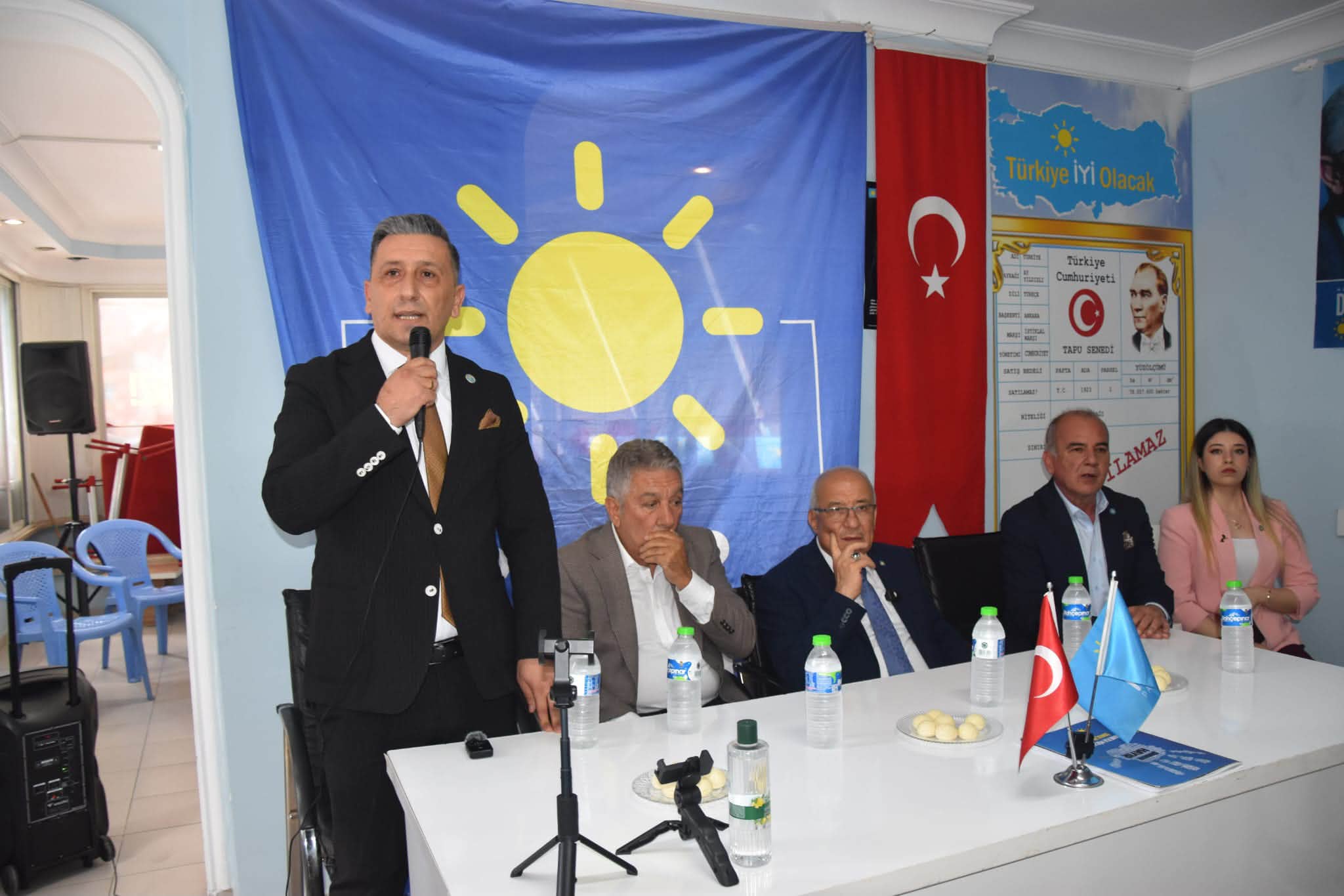 İyi Parti Tarsus Teşkilatında Bayramlaşma Programı Yapıldı.