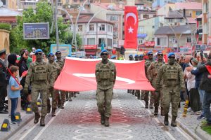 BÜYÜK ZAFERİN 104.YILDÖNÜMÜ COŞKUYLA KUTLANDI