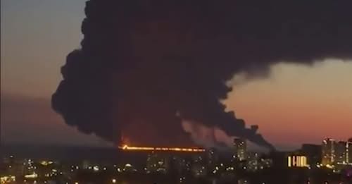 KARADENİZ’DE PETROL TANKERİ VURULDU.