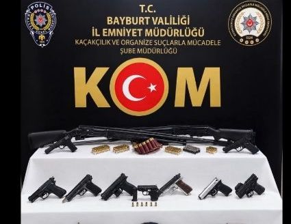 BAYBURT MERKEZLİ SİLAH KAÇAKCILIĞI OPERASYONU