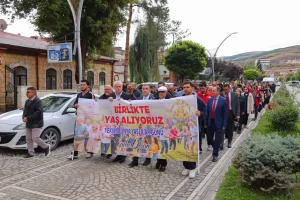 BİRLİKTE YAŞ ALIYORUZ