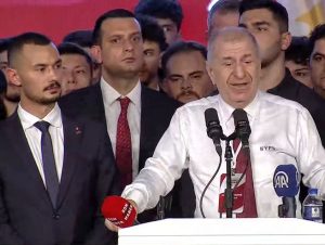 ÖZDAĞ;”Artık Esad Gitmeden Suriyelileri Göndermeyiz Bahanesi Ortadan Kalkmıştır”Dedi