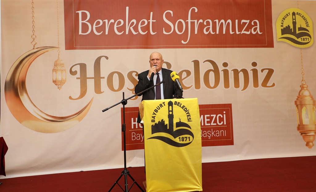 BAŞKAN PEKMEZCİ ŞEHİT AİLELERİ, GAZİLER VE YETİM ÇOCUKLAR İLE İFTARDA BULUŞTU