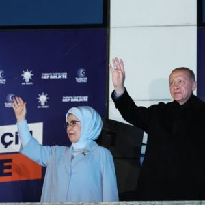 50+1 Geçemeyen Erdoğan balkon konuşması yaptı Kılıçdaroğlu seçim balkonda kazanılmaz