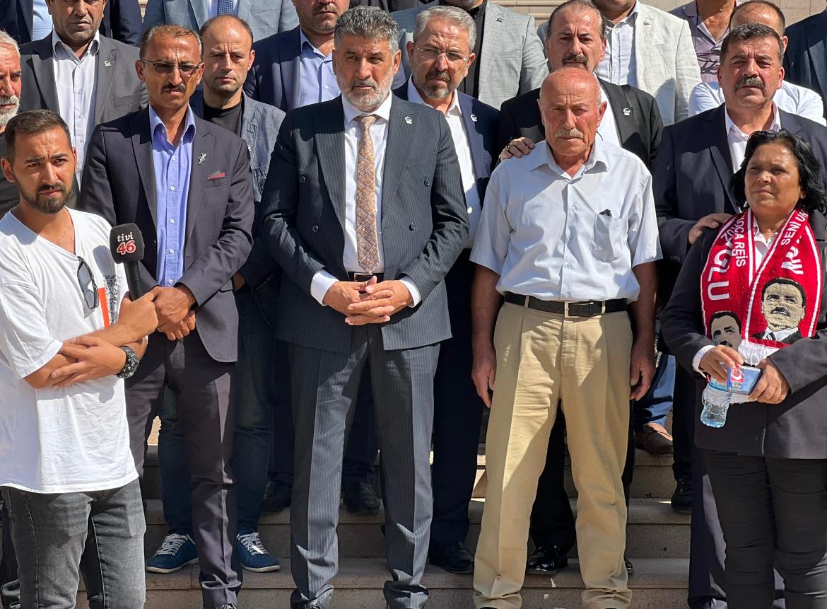 Milli Yol Partisi Genel Başkanı Remzi Çayır: “Muhsin Yazıcıoğlu’nun Katilleri Gezerken Dava Kapatılamaz, Aç Kapa Yapılamaz.”