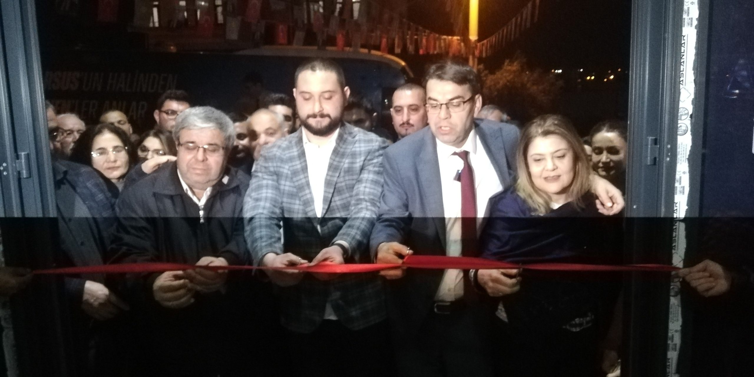 İyi Parti Tarsus Belediye Başkan Adayı Opr. Dr.  Mehmet Yunus Seven’in Seçim Ofisi Açılışı Mitinge Döndü.