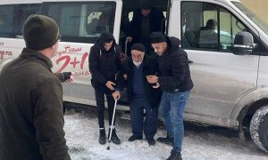 BAYBURT KUCAK AÇTI