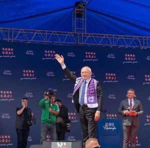 CHP AFYONKARAHİSAR MİLLETVEKİLİ ADAYI KÖKSAL;”Afyonkarahisar Kılıçdaroğlu” dedi.