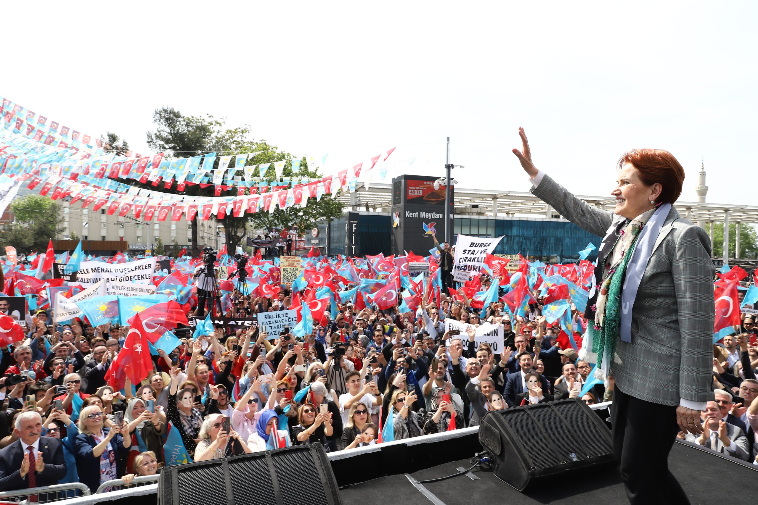 İYİ PARTİ GENEL BAŞKANI AKŞENER BURSA’DA HALKA SESLENDİ.; 
