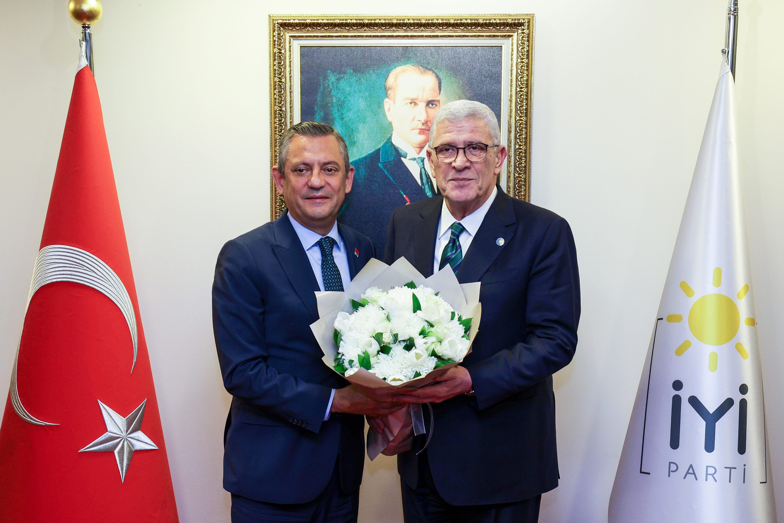 CHP Genel Başkanı Özgür Özel İyi Parti Genel Başkanı Müsavvat Dervişoğlu’nu Ziyaret Etti.