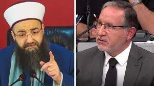 CÜPPELİ SAHNEYE ÇIKTI DERDİMİZ SIFIRLAMA HATASI YAPANI ELEŞTİRMEK YIKILAN BİNALAR ÖLENLER DEĞİL