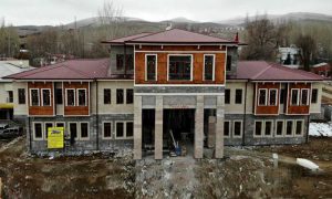 YENİ KAYMAKAMLIK BİNASI YAPIMI SÜRÜYOR