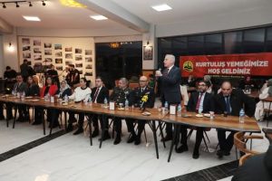 107. YIL PROGRAMI BAMSI BEYREK SEYİR TERASINDA SONA ERDİ