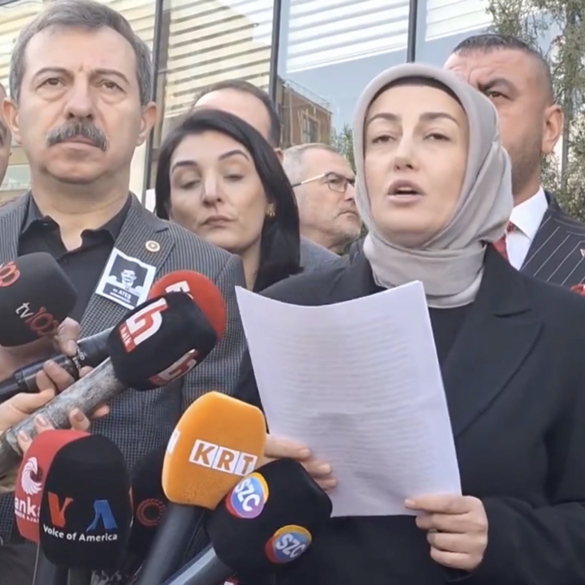 Sinan Ateş Mezarı Başında Anıldı,Merhum Sinan Ateş’in Eşi İktidara Seslendi