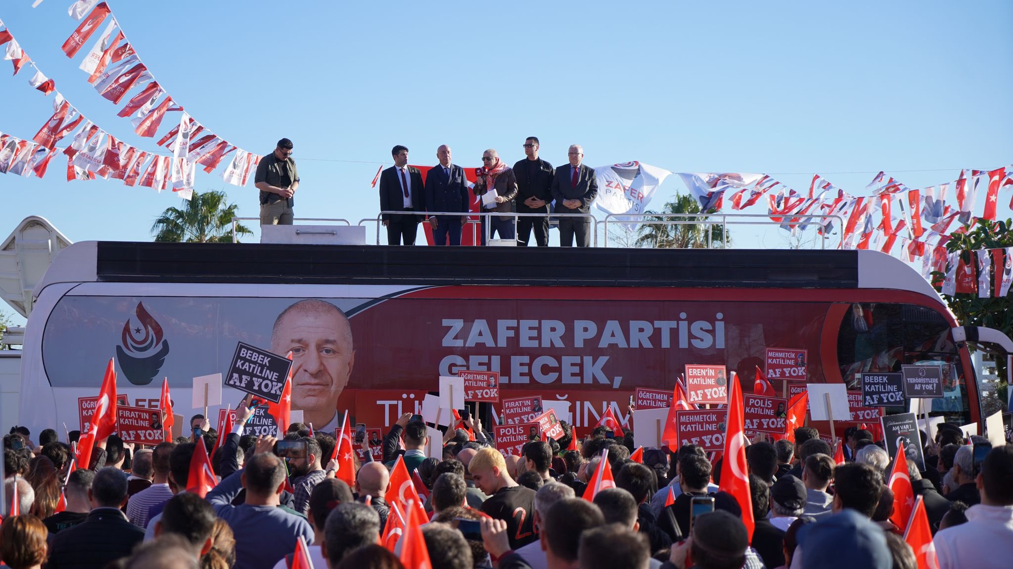 Zafer Partisi’nin “Mehmetçik Katillerine Af Yok” İsmiyle Başlattığı Mitingler Devam Ediyor.