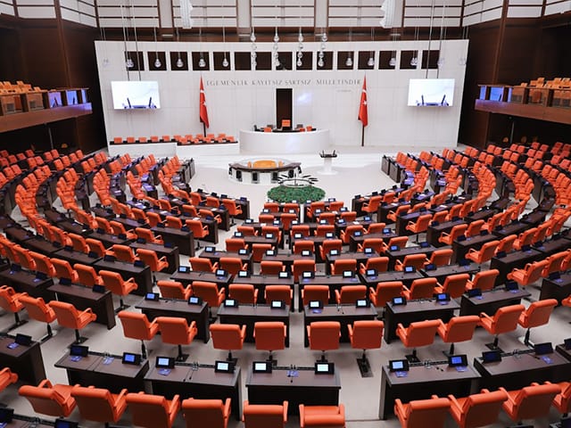 AKP Grup Başkanvekili Mustafa Elitaş:”Meclis Genel Kurul çalışmalarına bir hafta ara verildiği açıkladı”