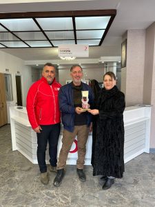 BİLAL KARACA’YA TEŞEKKÜR PLAKETİ