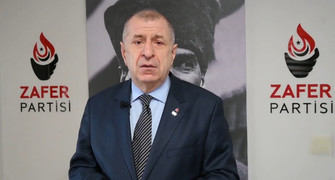 Zafer Partisi Genel Başkanı Ümit Özdağ “MAVİ BOYAYI İSTİYORUM”