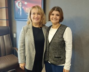 İYİ PARTİ İSTANBUL MİLLETVEKİLİ AYŞE SİBEL YANIKÖMEROĞLU PARTİSİNDEN İSTİFA ETTİ.
