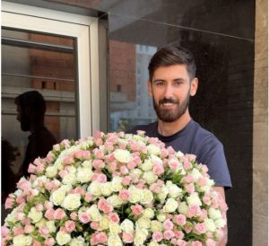 BOKSÖRÜN BİR YUMRUKLA YERE SERDİĞİ GENÇ ÇİÇEKÇİDEN KÖTÜ HABER GELDİ
