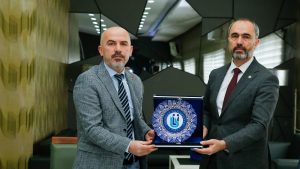 REKTÖR TÜRKMEN KAHVALTIDA BASINLA BULUŞTU