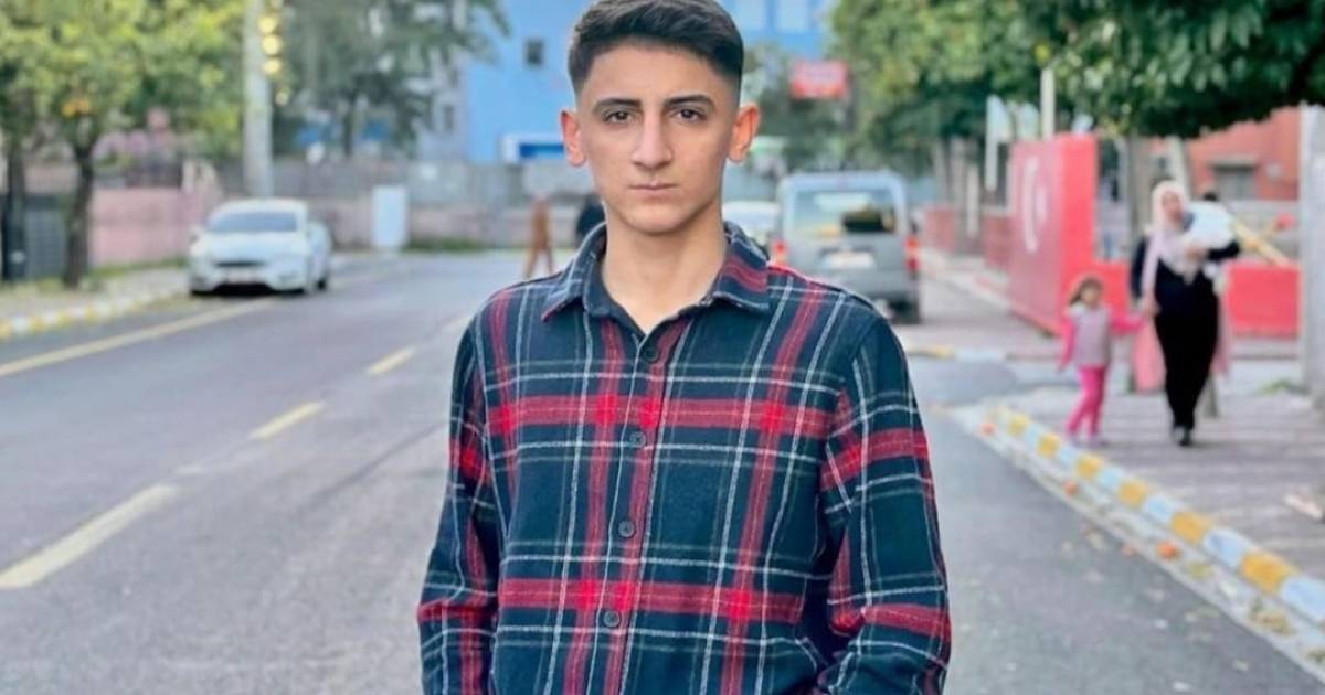 Adana’da 17 Yaşındaki Çocuk 3 Bin 500 TL Alacağını İstediği İçin Öldürüldü.