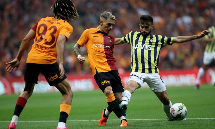 Aslan kükredi! Galatasaray 3 -0 Fenerbahçe