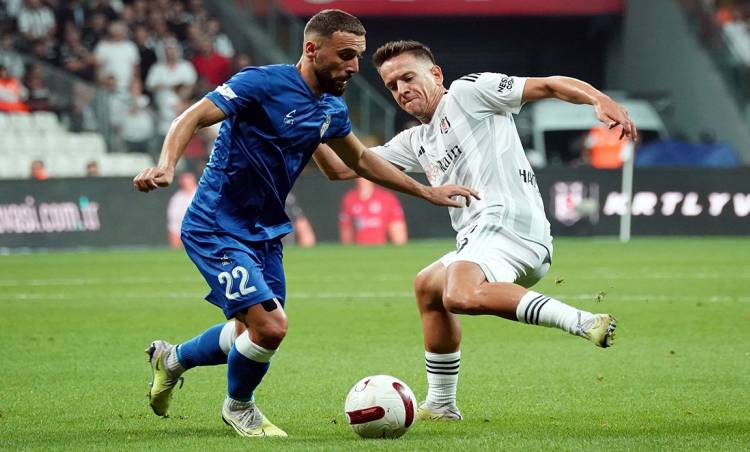 Beşiktaş, Arnavutluk’ta Tur Peşinde