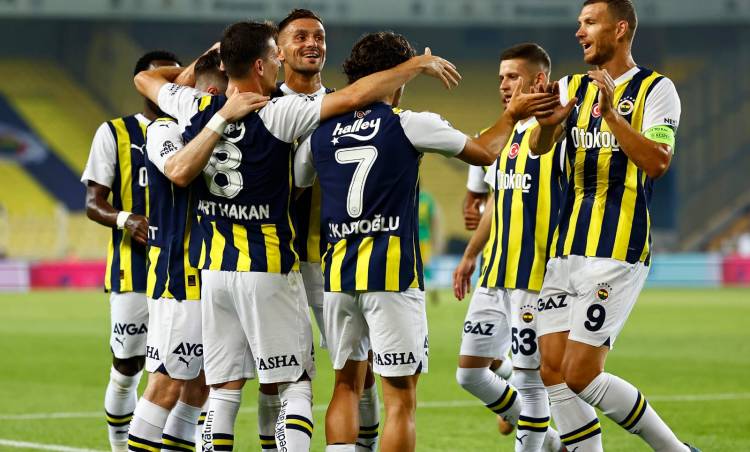 Fenerbahçe Tur İçin Sahaya Çıkıyor.