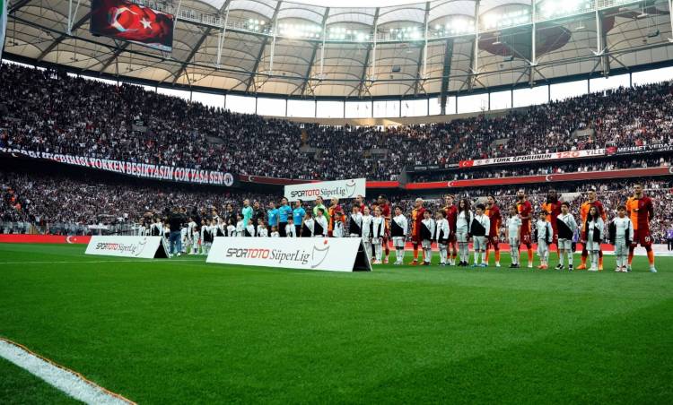 LİGDE DERBİ GÜNÜ GALATARSAY BEŞİKTAŞ’I AĞIRLIYOR.