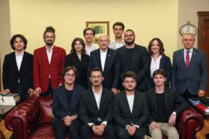 CHP ANKARA MİLLETVEKİLİ YILDIRIM KAYA;”BİZ TOPLULUĞU” GENÇLERİ TÜRKİYE’NİN GELECEĞİ İÇİN KOLLARI SIVAMIŞ”Dedi