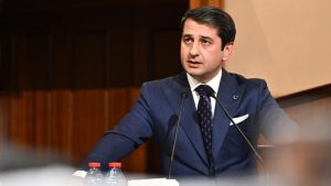 İBRAHİM ÖZKAN GÖREVİNDEN İSTİFA ETTİ