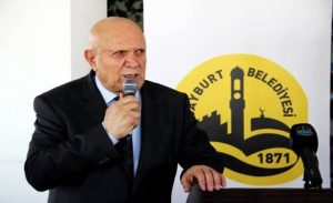 BAYBURT BELEDİYE BAŞKANI PEKMEZCİ; Geleceğimzin teminatı gençlerimizi yetiştiren öğretmenlerimize güvenimiz tamdır”Dedi