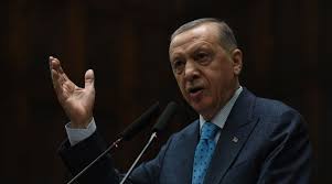 AKP’li Cumhurbaşkanı Recep Tayyip Erdoğan, bugün saat 14.00’te sarayda 14 Mayıs seçim tarihini açıklayacak