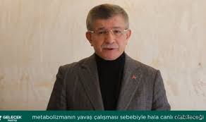 Ahmet Davutoğlu yetkililere seslendi: “Seçim öncesi inşaat görüntüsü vermek için acele etmeyin”