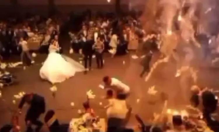 Düğünde Facia 113 Ölü 500 Yaralı
