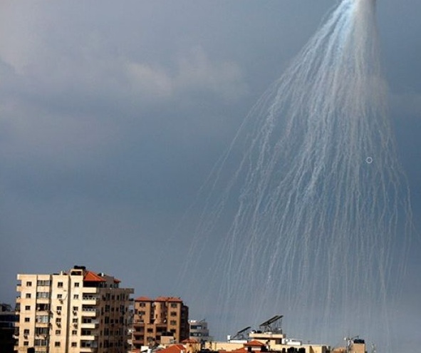 İsrail Gazze Çocuk Hastanesini Fosfor Bombasıyla Vurdu.
